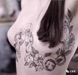 网红吃瓜纹身女孩是谁,揭秘网络红人的神秘面纱